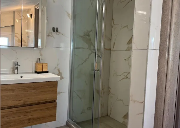 Luxury Irinis Appartement *