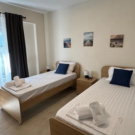 Luxury Irinis * ניקיטי