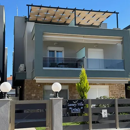 شقة Luxury Irinis نيكيتي